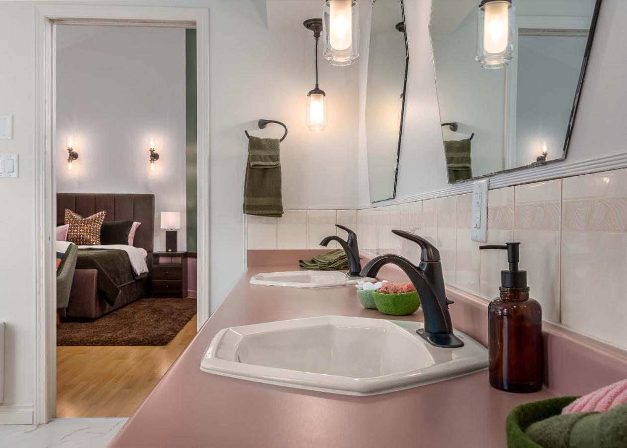 The Mountain Den Apartment Squamish Bagian luar foto